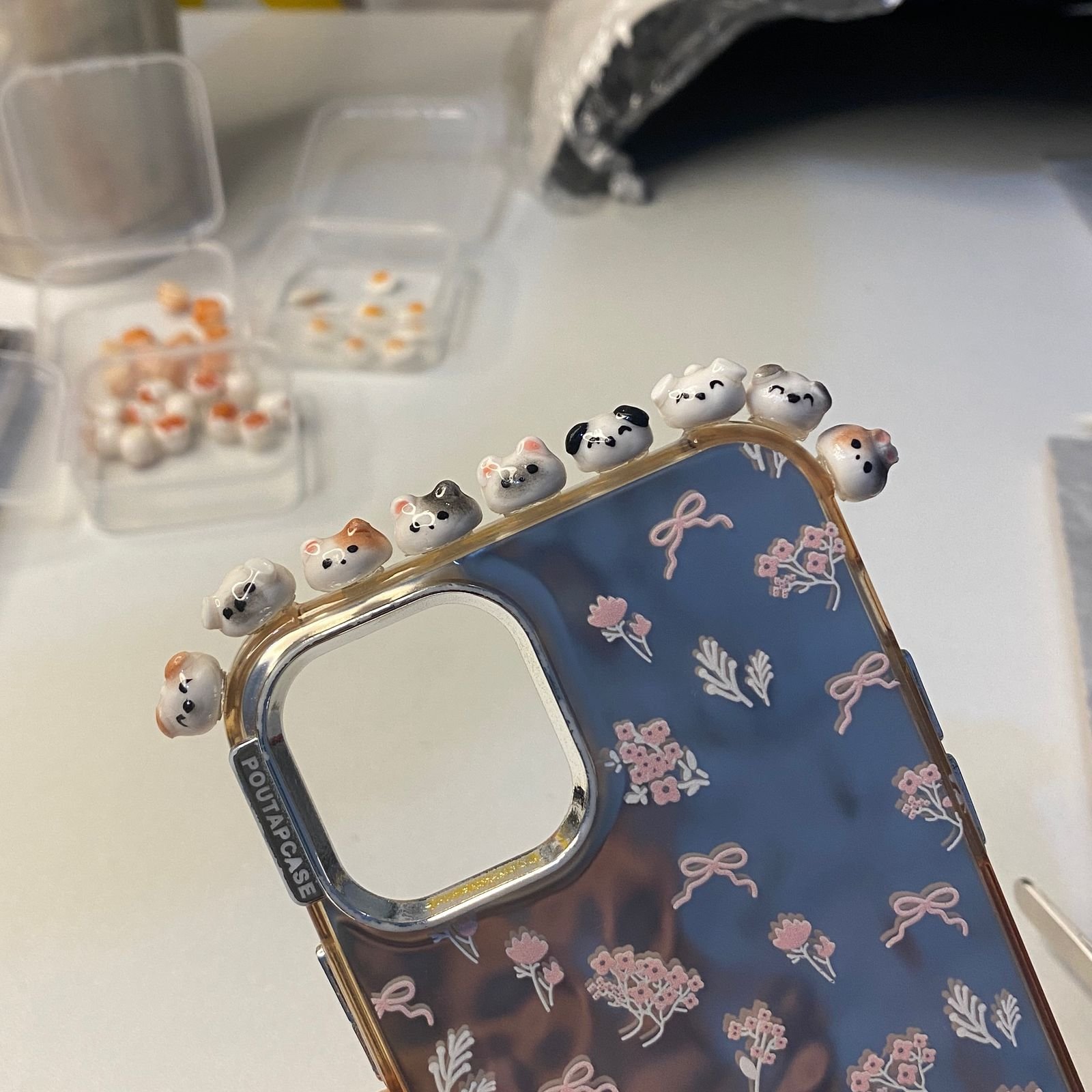 tiny pet clay mini phone hippers